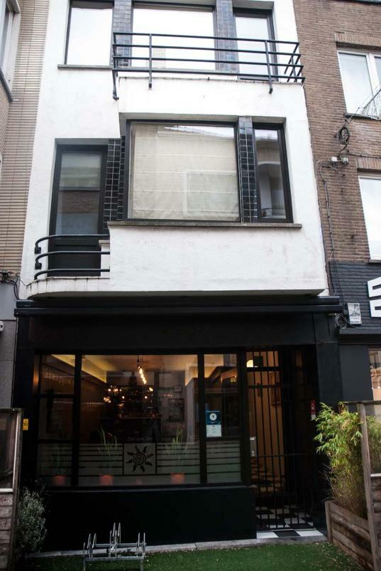 Bed and Breakfast Logies Zen Aan Zee Остенде Экстерьер фото